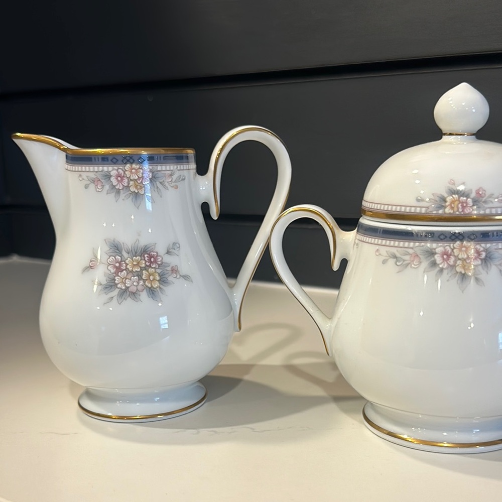 Vintage Noritake Ontario Creamer and Sugar Set - Picture 6 of 9